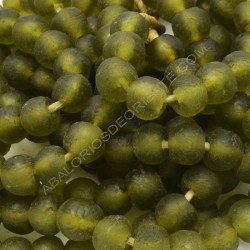 Cuenta de vidrio reciclado tonel verde oliva 12 x 14 x 14mm