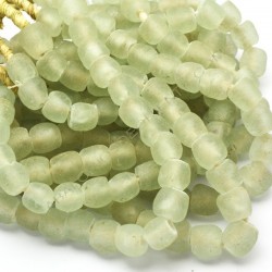 Cuenta de vidrio reciclado aguamaria 12-14 x 14-15 x 14-15 mm