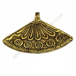 Colgante de metal oro viejo abanico