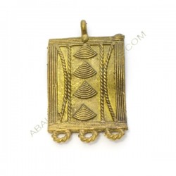 Colgante de bronce 6. 50 x 32 x 4 mm